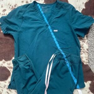 Figs Jogger Scrub Set